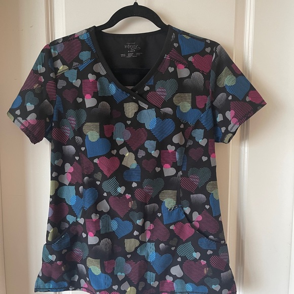 Scrub top - Picture 2 of 4